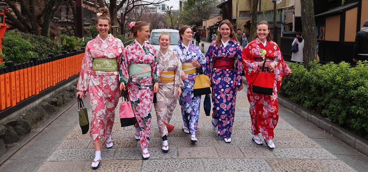 Japan-Kinono-1